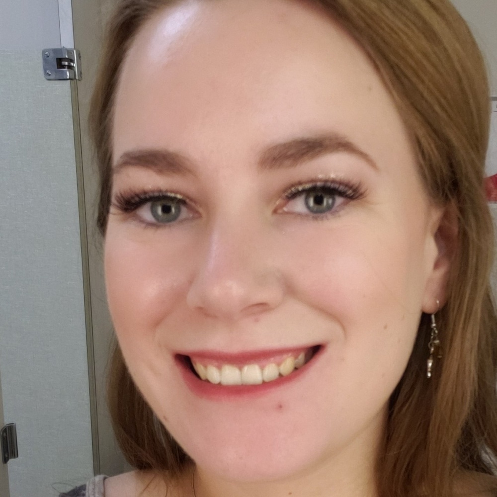 Meet your Posher, Angela